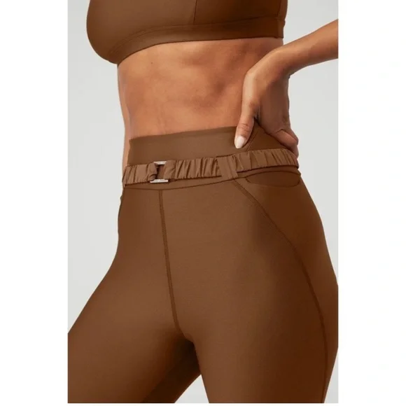 EUC ALO Yoga Airlift High Waist 7/8 Belted Charmer Legging Cinnamon Brown Medium - Picture 2 of 9